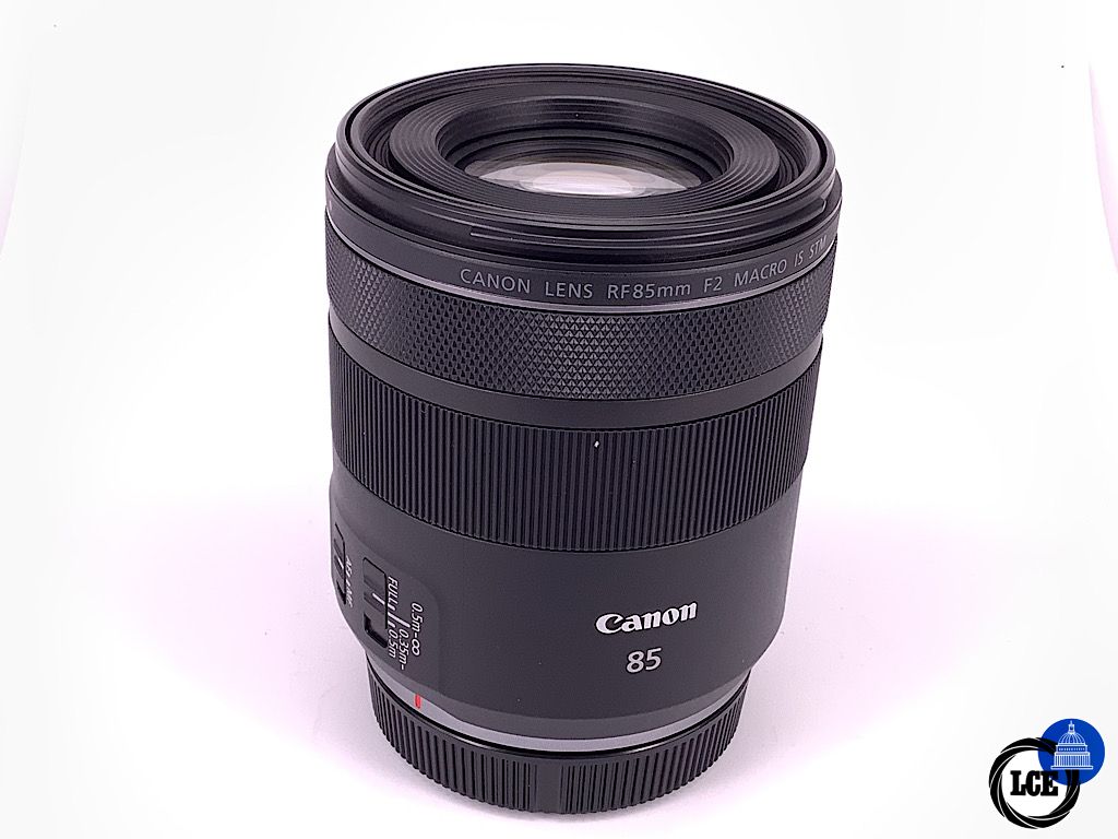 Canon RF 85mm F2 Macro Canon RF 85mm F2 Macro
