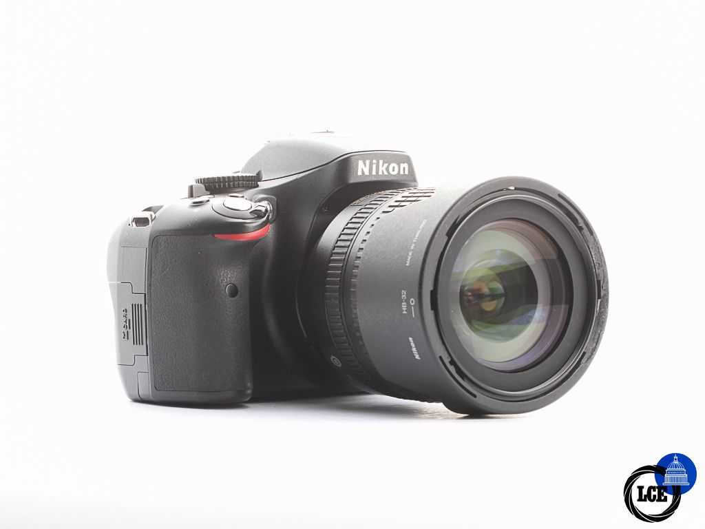 Nikon D5100 + 18-105mm f/3.5-5.6G [4*] | 10114719