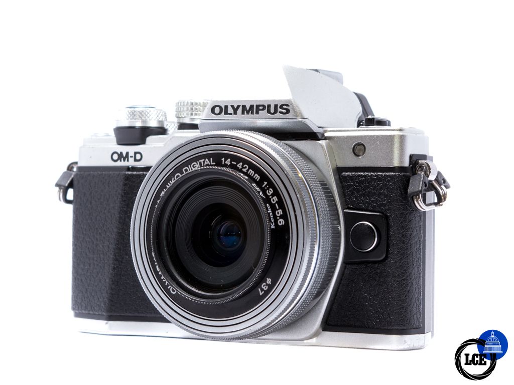 Olympus E-M10 II + 14-42mm f3.5-5.6 EZ