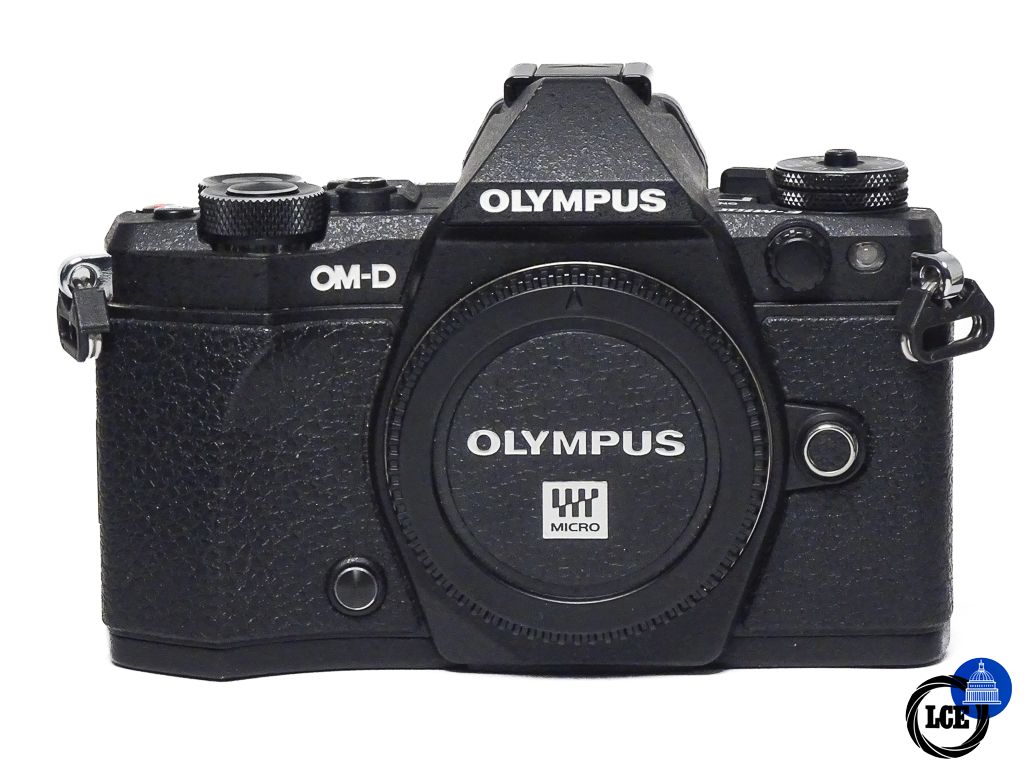 Olympus E-M5 II Black Olympus E-M5 II Black
