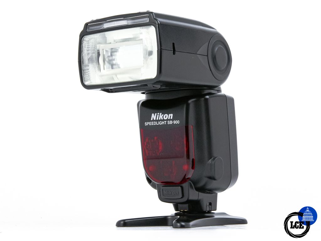 Nikon Speedlight SB-900 