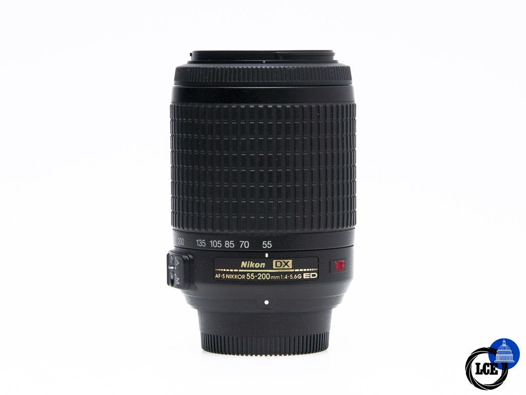 Nikon AF-S 55-200mm f/4-5.6 G DX ED VR Nikon AF-S 55-200mm f/4-5.6 G DX ED VR