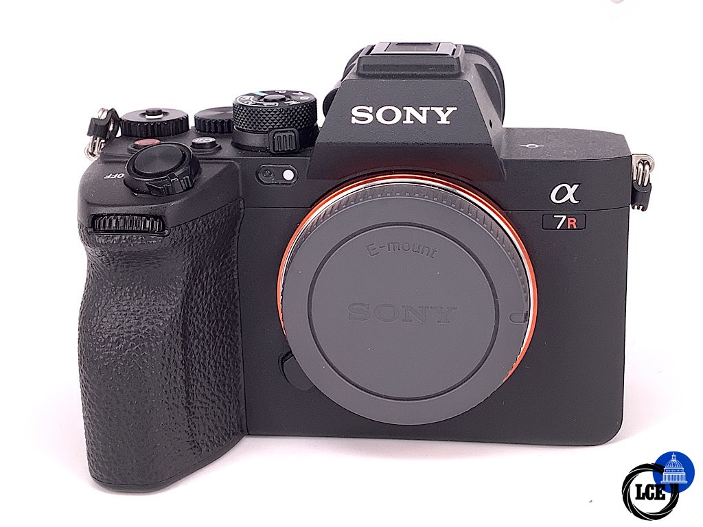Sony A7R v body ( shutter count 9.4k )