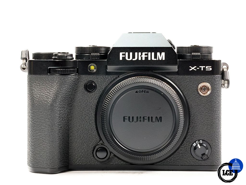 FujiFilm X-T5 Black *Boxed* *<6K shutter* | 1277244