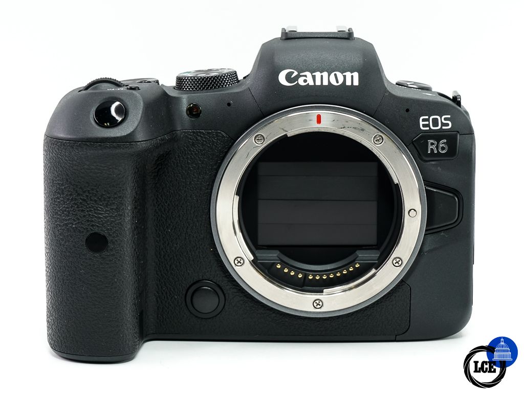 Canon EOS R6 Body ** Low Shutter Count ** Canon EOS R6 Body ** Low Shutter Count **