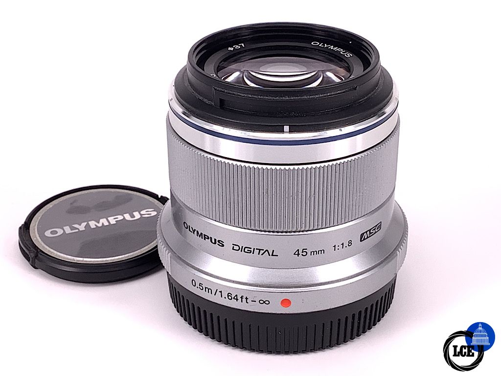 Olympus 45mm F1.8 M.ZUIKO Silver