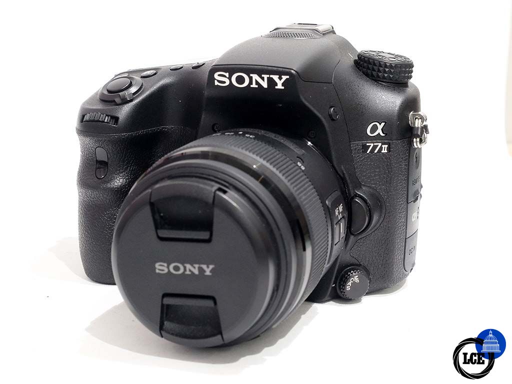 Sony A77II + 18-55mm II