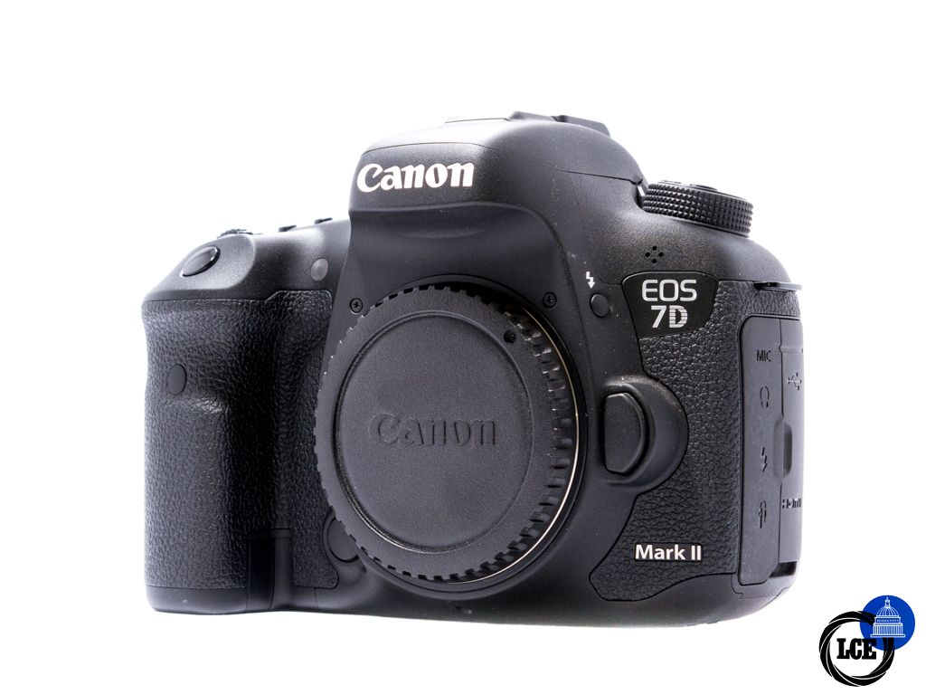 Canon EOS 7D Mark II body *Boxed* *Very low shutter count*