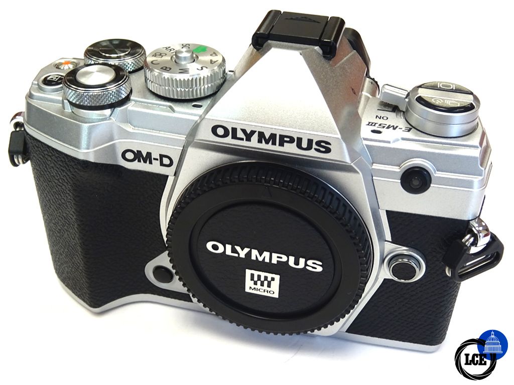 Olympus E-M5 III