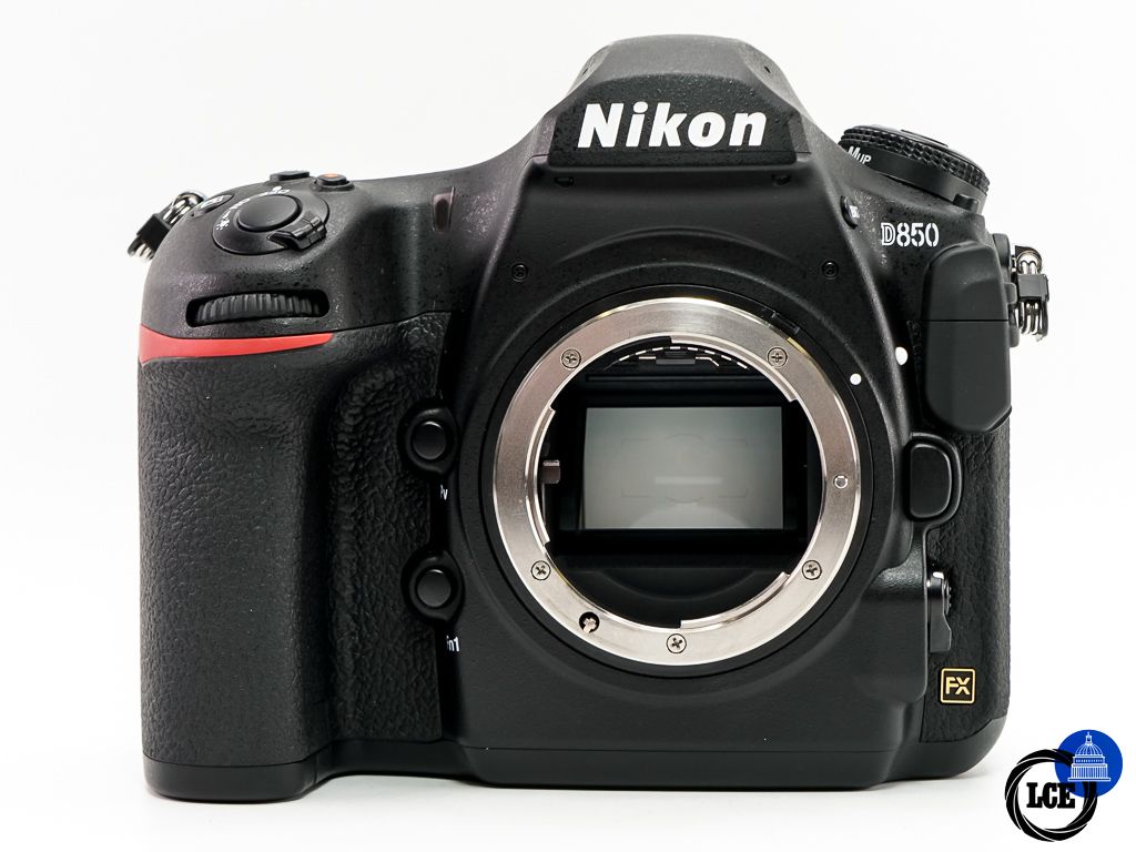 Nikon D850 Body * SHUTTER COUNT ONLY 860 *