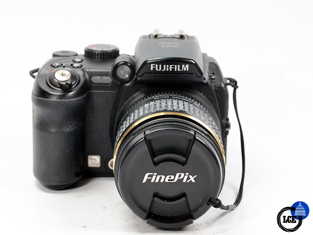 FujiFilm FINEPIX S9600