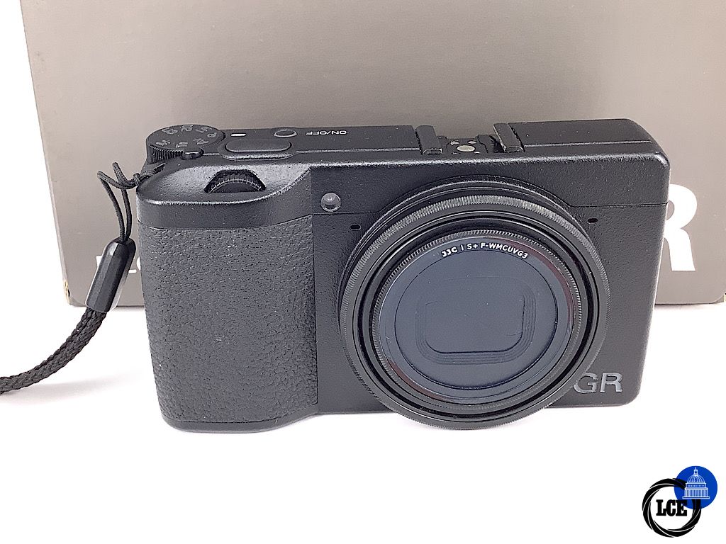 Ricoh GR III