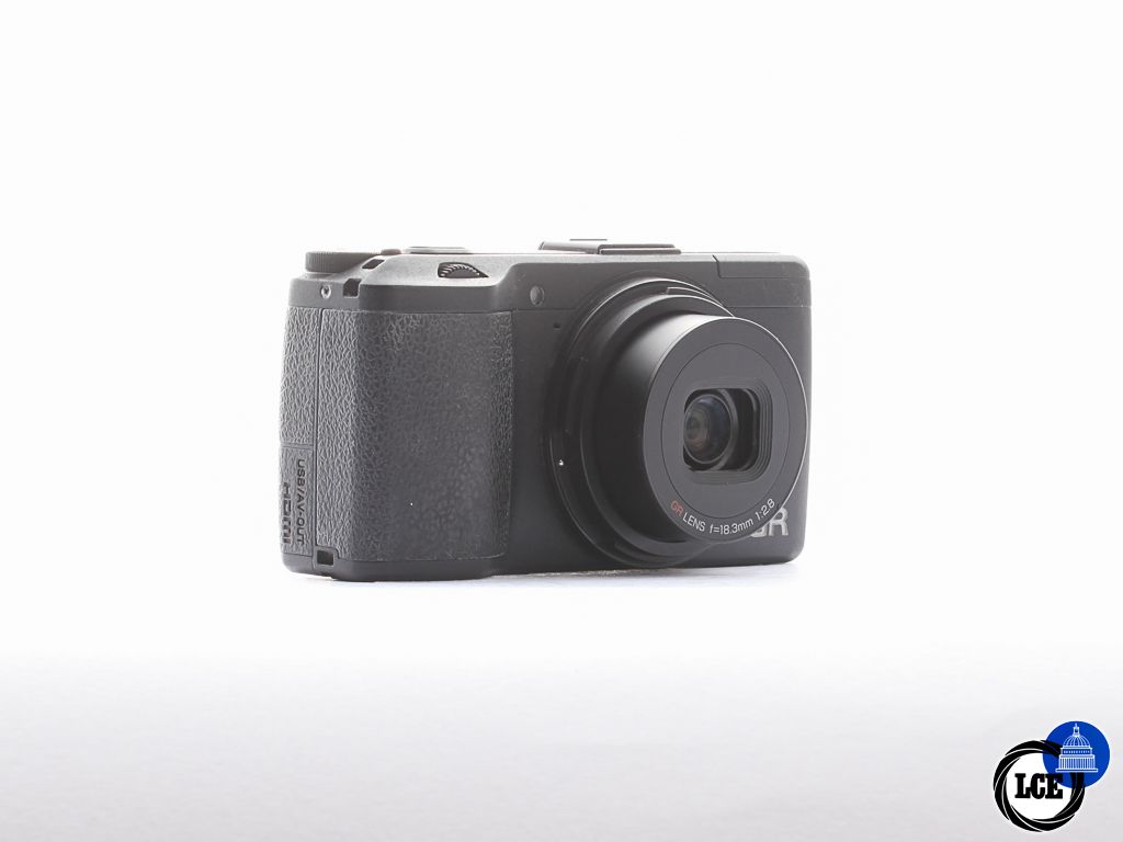 Ricoh GR [2013 APS-C] [4*] | 10114983