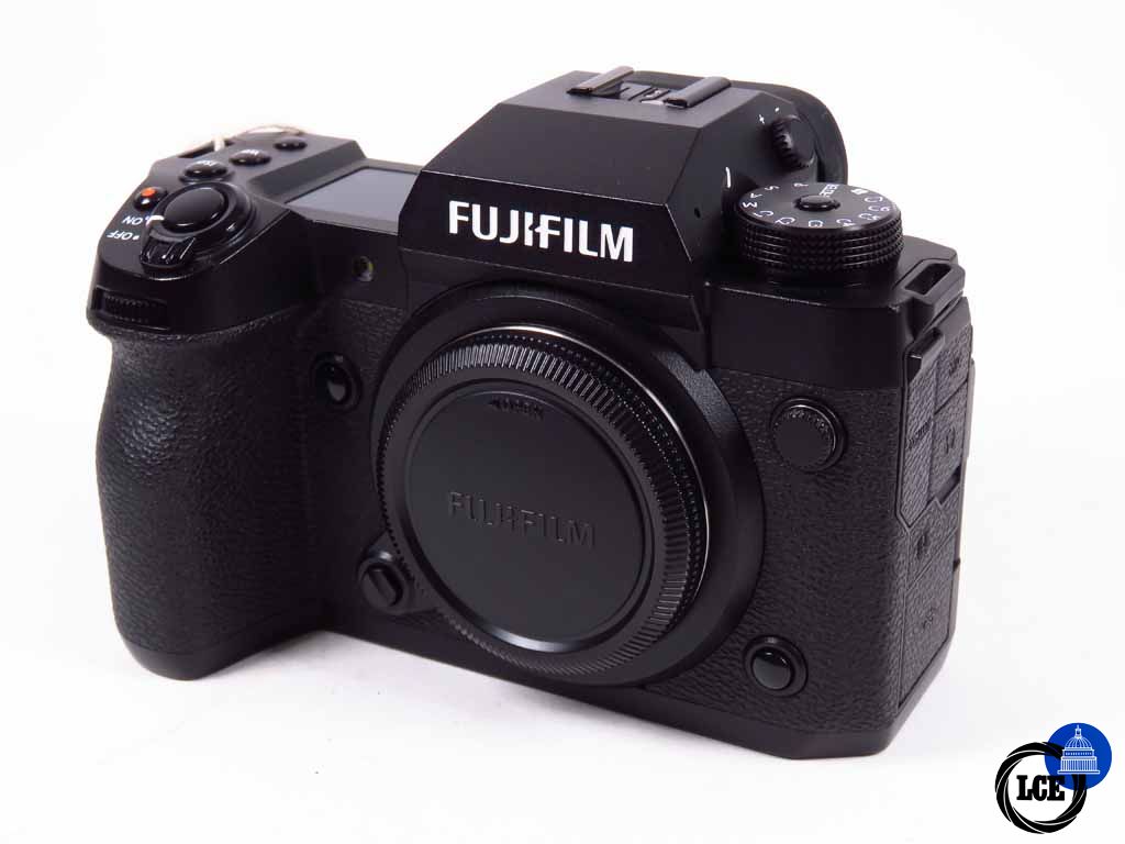 FujiFilm X-H2 