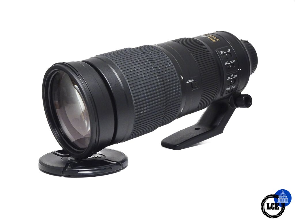 Nikon AF-S 200-500mm f5.6 E VR + Camo