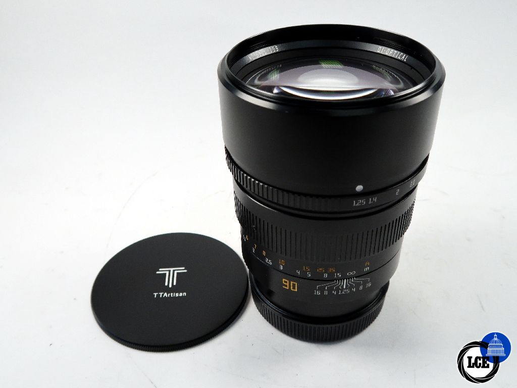 TTArtisan RF 90mm F1.25 (manual focus)