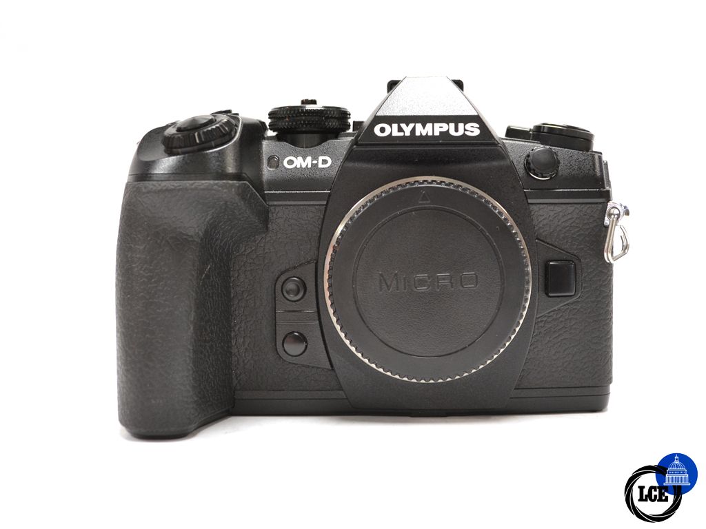 Olympus OM-D E-M1 II Body *2213 Actuations*