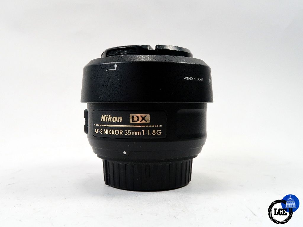 Nikon DX 35mm F1.8 Nikon DX 35mm F1.8