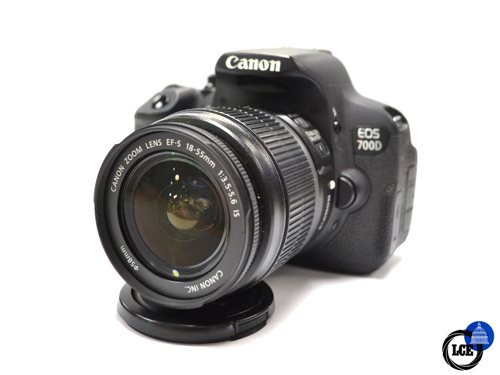 Canon EOS 700D + 18-55mm IS *7827 Actuations*