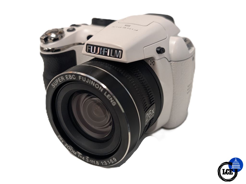 FujiFilm Finepix S4300