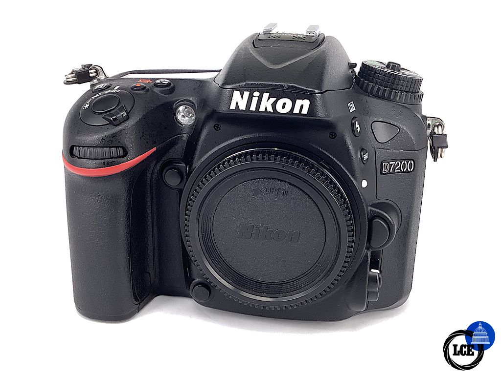 Nikon D7200 BODY *shutter count 12,000* Nikon D7200 BODY *shutter count 12,000*