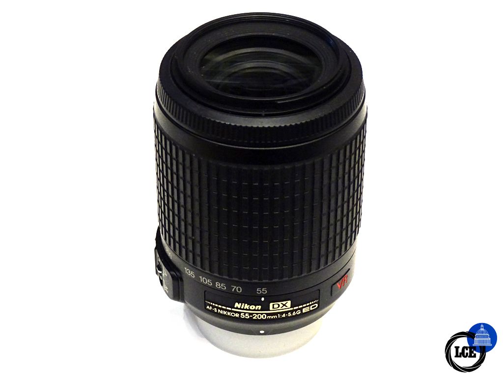Nikon AFS 55-200mm f4-5.6 G ED VR Nikon AFS 55-200mm f4-5.6 G ED VR