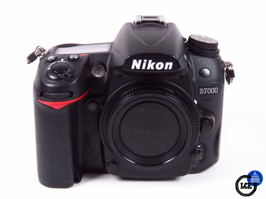Nikon D7000 Body only