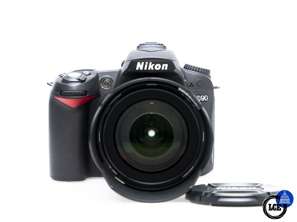 Nikon D90 + AF-S 18-105mm VR
