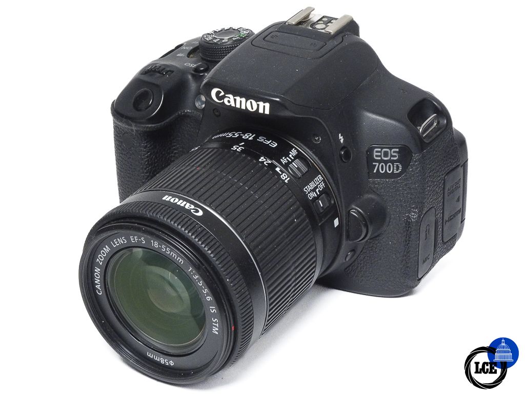 Canon 700D + 18-55mm f3.5-5.6 IS STM