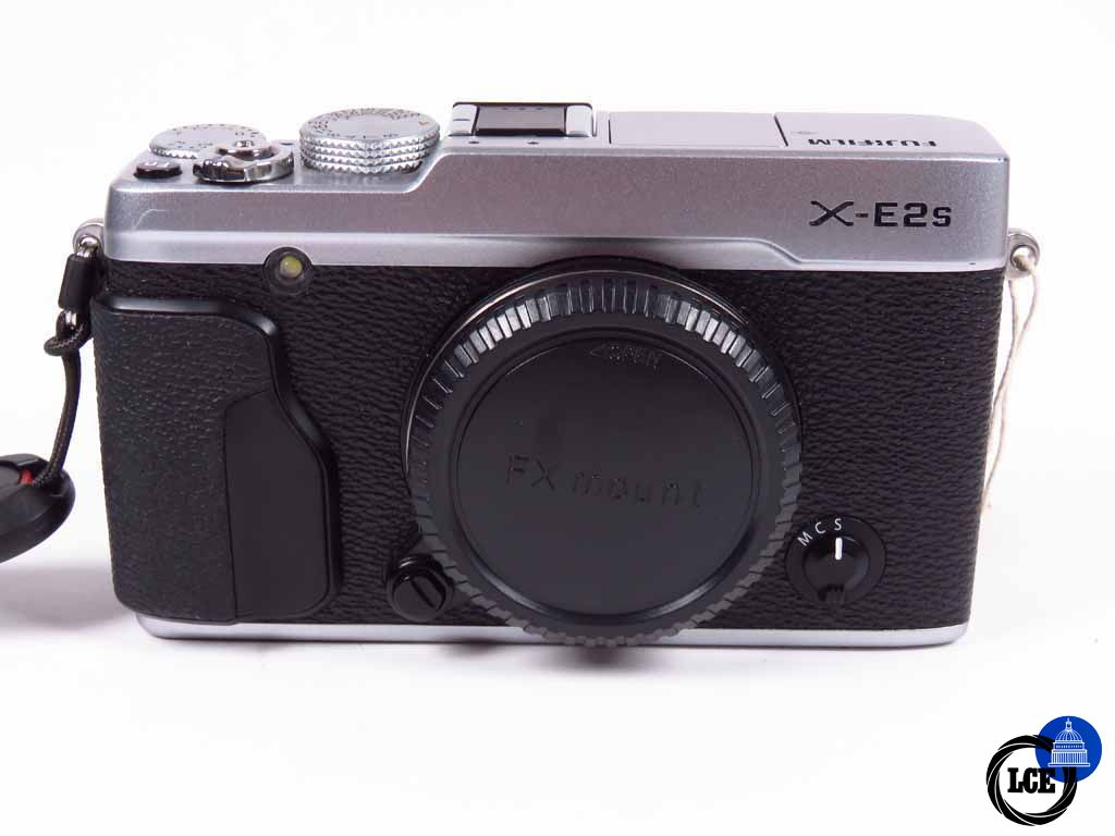 FujiFilm X-E2S Chrome