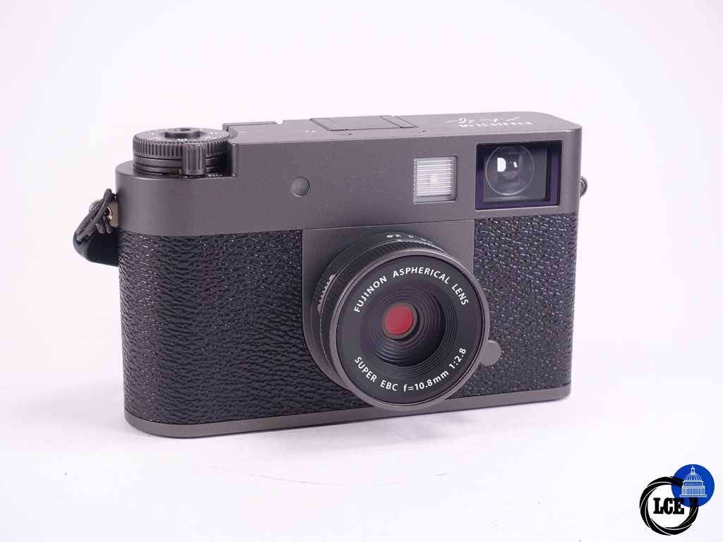 FujiFilm X Half