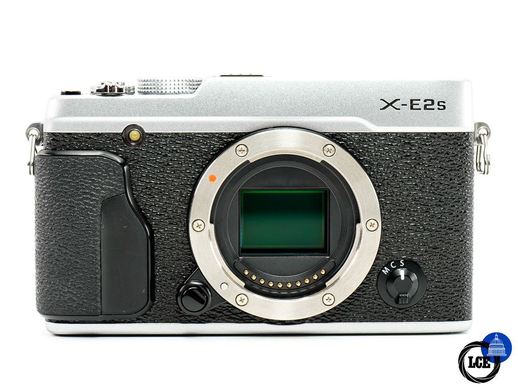 FujiFilm X-E2s Body