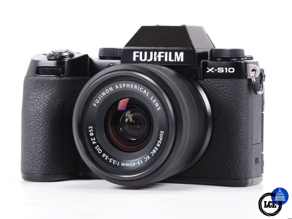 FujiFilm X-S10 & 16-50mm