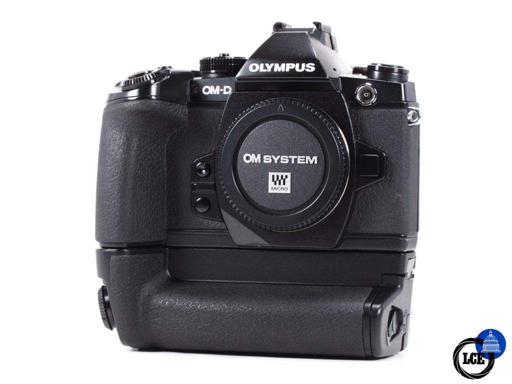 Olympus E-M1 & HLD-7