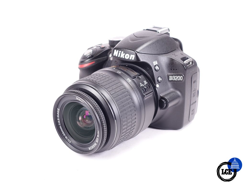 Nikon D3200 + 18-55mm F3.5-5.6 II 