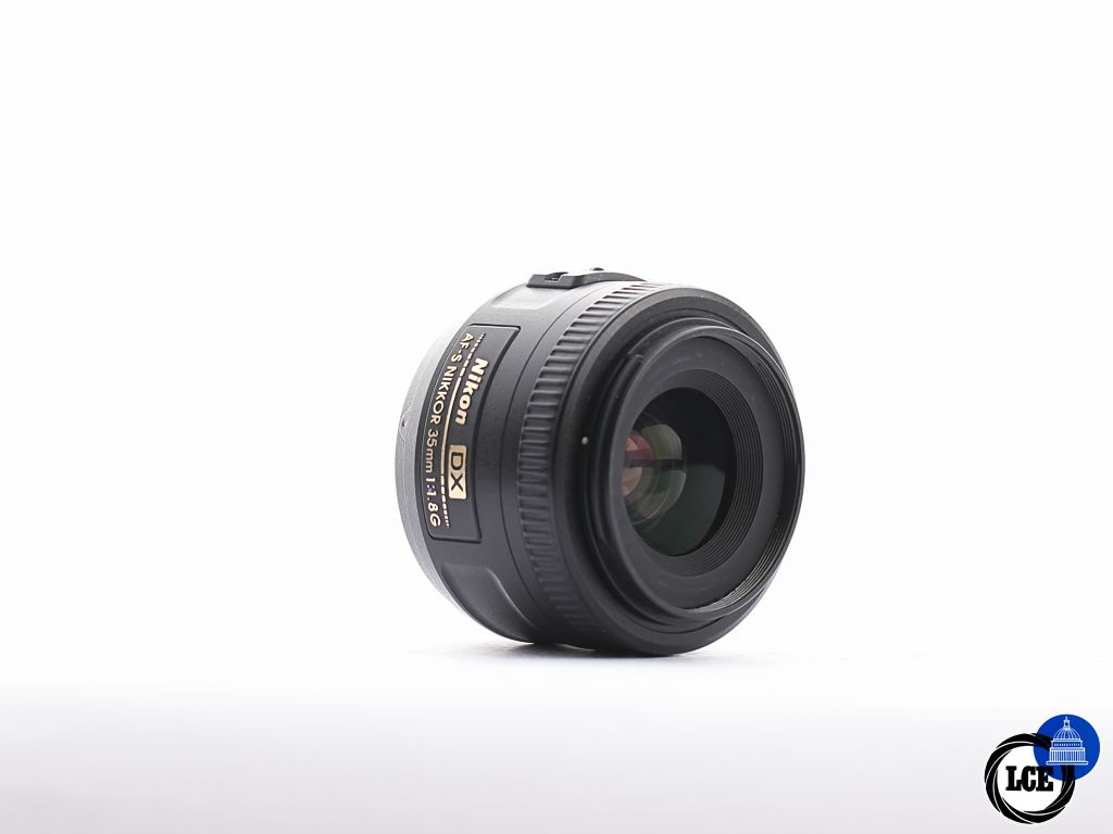Nikon AF-S 35mm f/1.8 G DX [4*] | 10113776