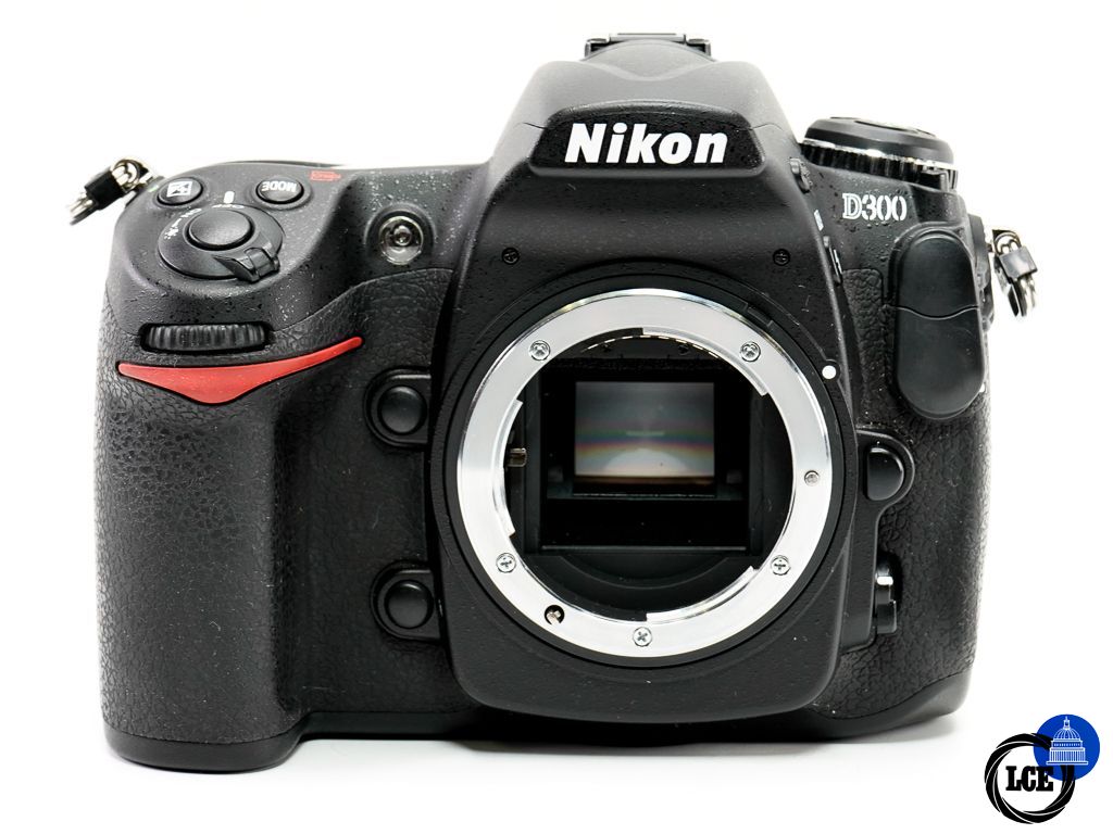 Nikon D300 Body * BOXED / SHUTTER COUNT ON 8K *