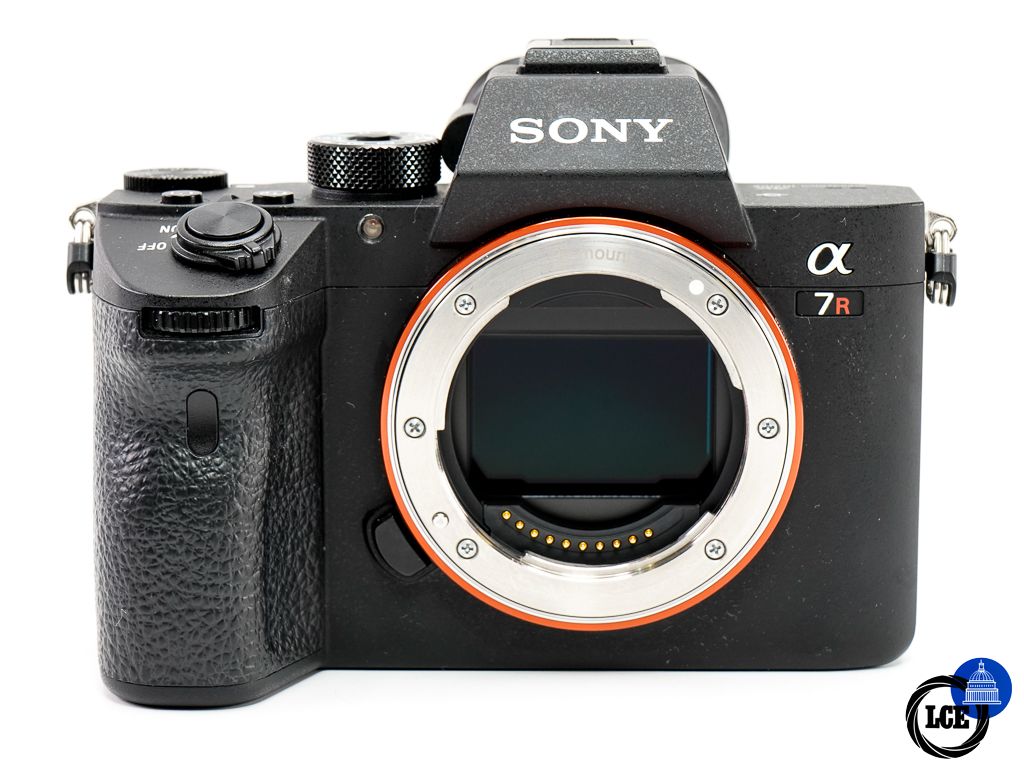 Sony A7R III Body   ** Low Shutter Count **