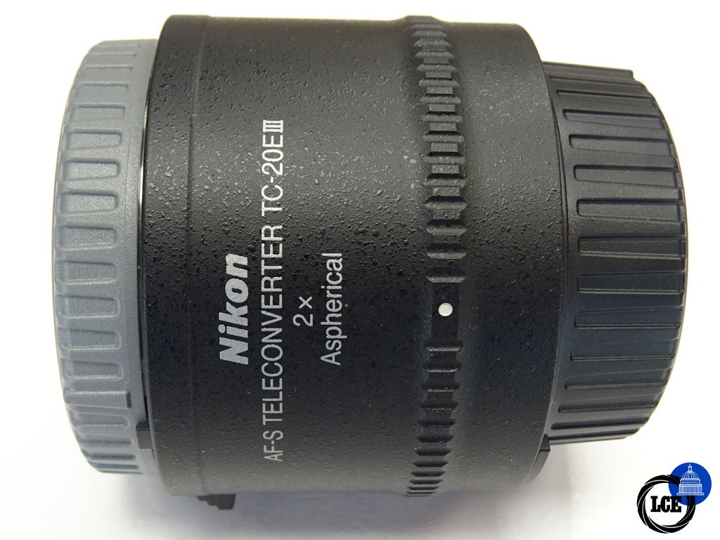 Nikon AF-S TC-20E III 2X Aspherical