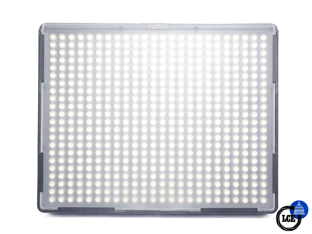 Miscellaneous Aputure Amaran H528W Kit