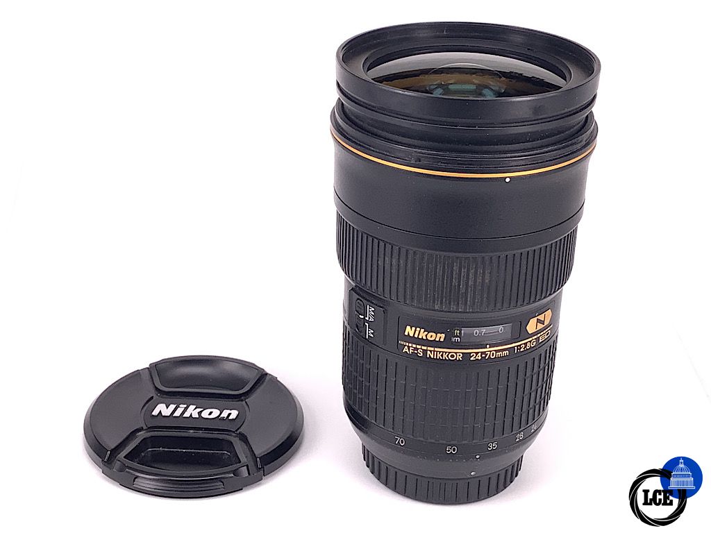 Nikon AF-S 24-70mm f2.8G ED (none VR)