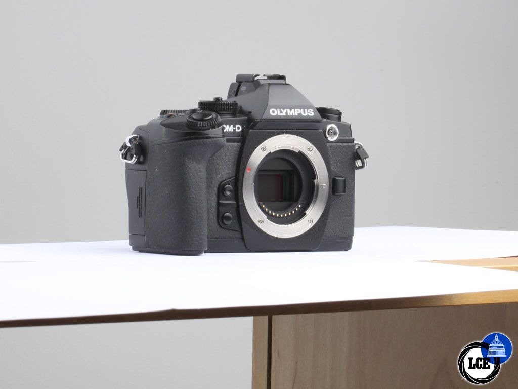 Olympus E-M1 Body [4*] | 10115495