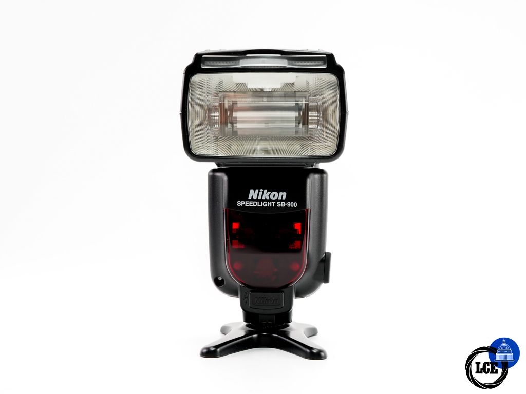 Nikon SB-900 Speedlight * MINT & BOXED *