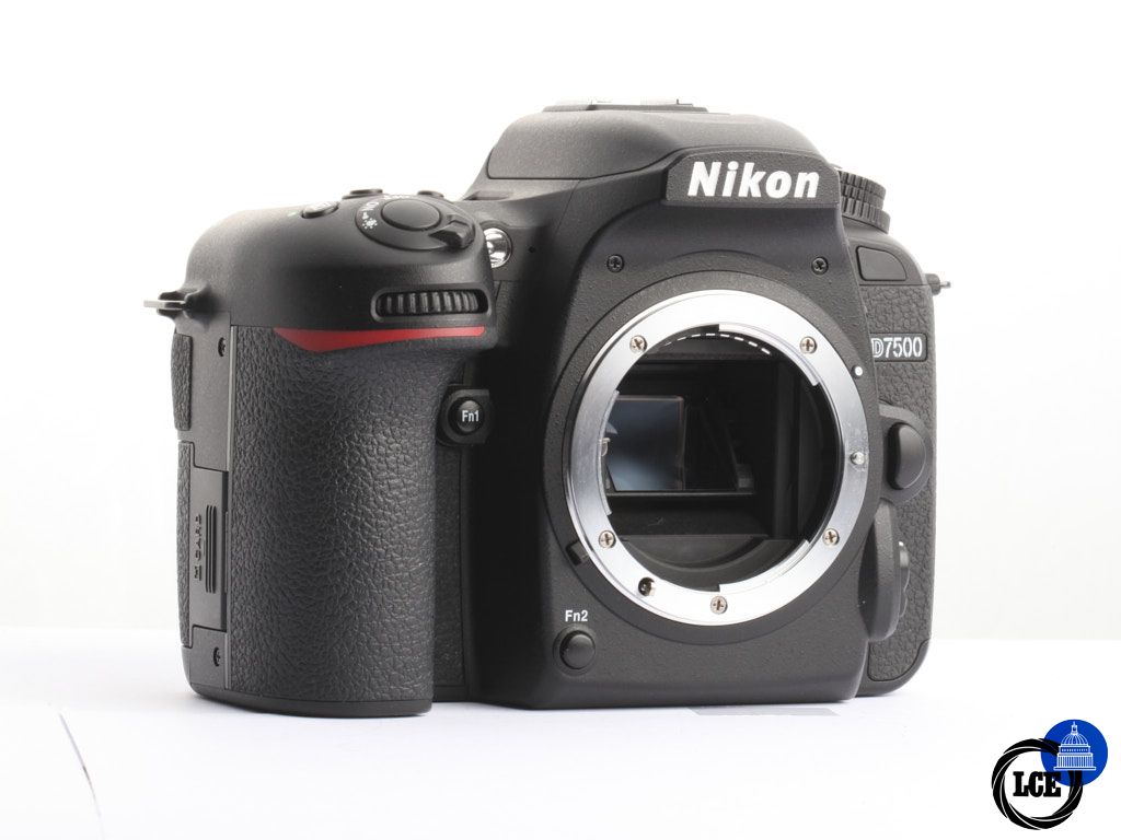Nikon D7500 body [4*] | 10115532