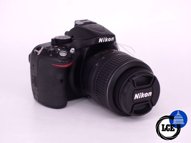 Nikon D5200 + AF-S 18-55m F3.5-5.6G VR DX