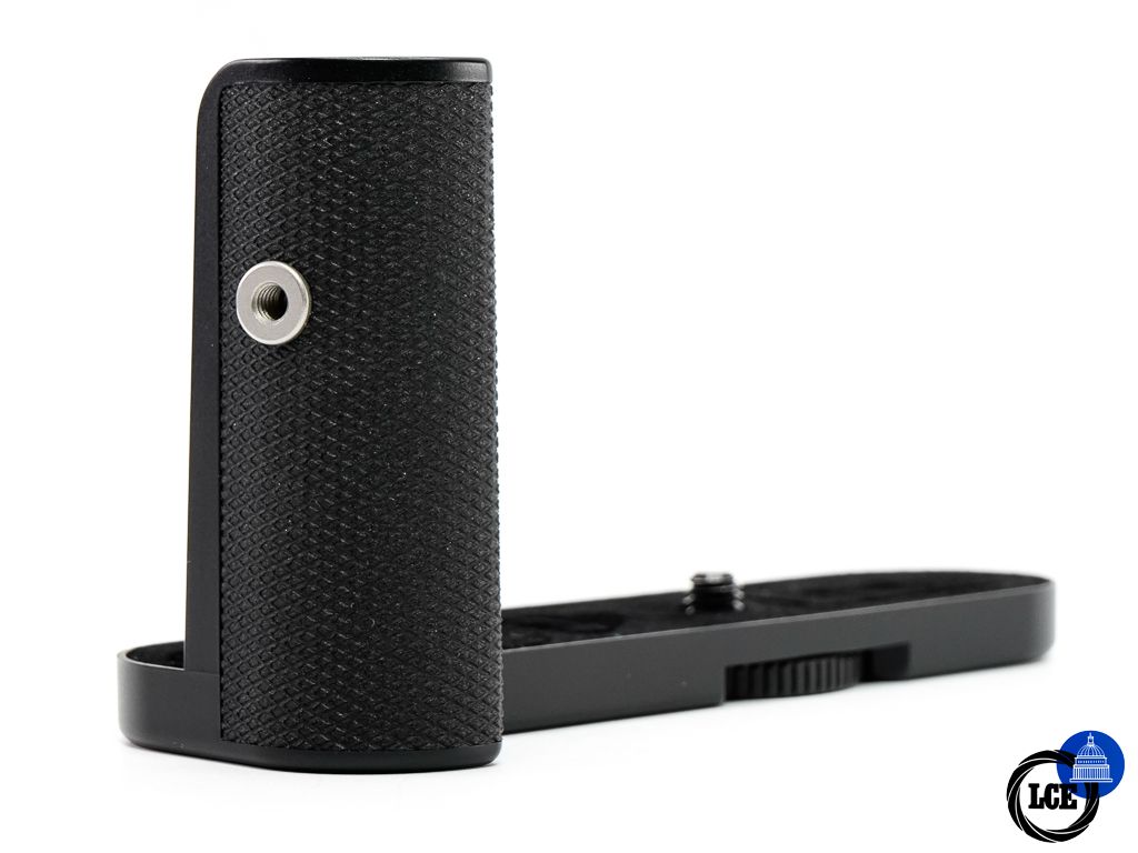 Leica Q2 HANDGRIP * BOXED *