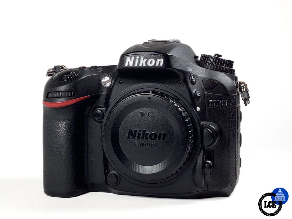 Nikon D7200
