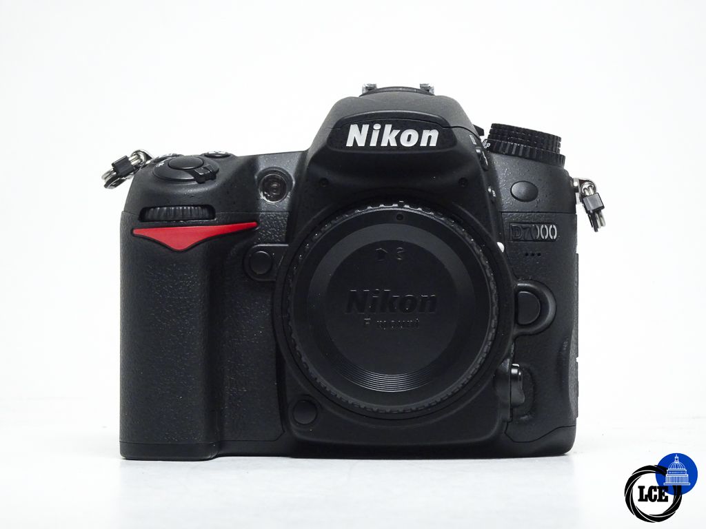 Nikon D7000 body