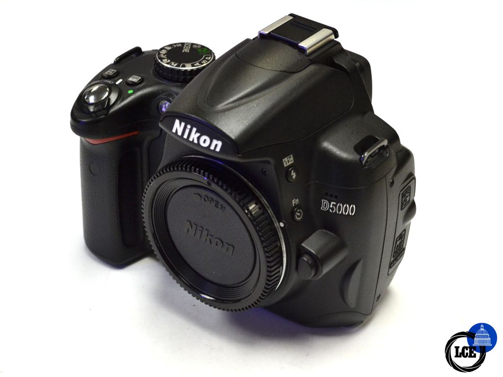Nikon D5000