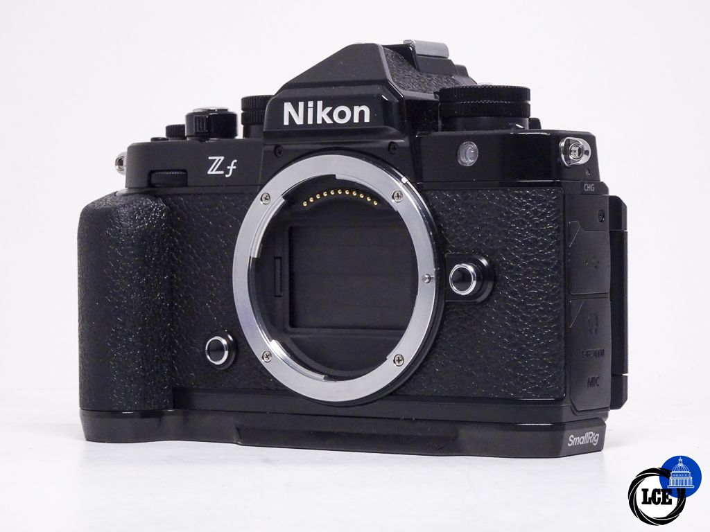 Nikon Zf + SmallRig Grip
